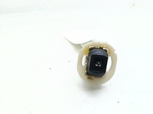 Used Right front window switch RENAULT CLIO III (BR0/1, CR0/1) 1.4 16V (98 hp) 28962502