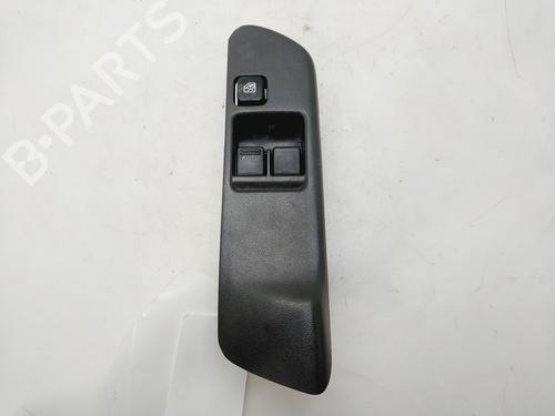 Used Left front window switch NISSAN PRIMERA (P11) 1.6 16V (99 hp) 31068235