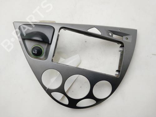 Console central FORD FOCUS I (DAW, DBW) 1.6 16V (100 hp) 32742667