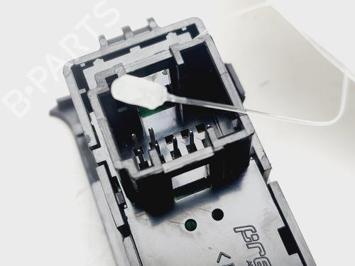 Switch BMW 3 (F30, F80) 330 i | BP31752763I30 