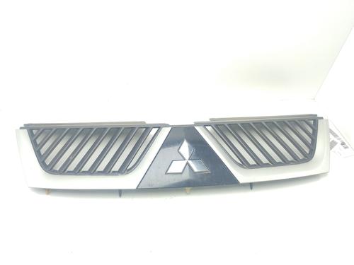 Used Grille MITSUBISHI OUTLANDER II (CW_W) 2.0 DI-D (CW8W) (140 hp) 26926222