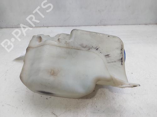 Used Windscreen washer tank VW GOLF IV (1J1) 1.4 16V (75 hp) 18068362