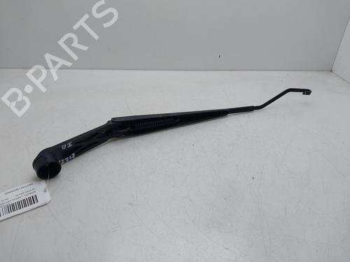 Used Front windshield wiper arm Front windshield wiper arm 37710761 37710761