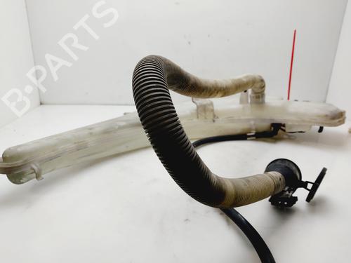 Used Windscreen washer tank BMW 3 (E90) 320 d (163 hp) 25913608