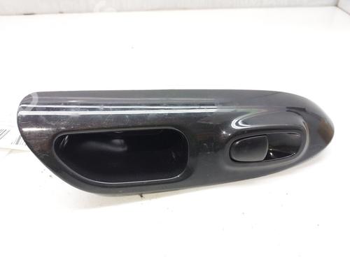 Used Right rear window switch Right rear window switch NISSAN JUKE (F15) 1.2 DIG-T (115 hp) 11172713 11172713