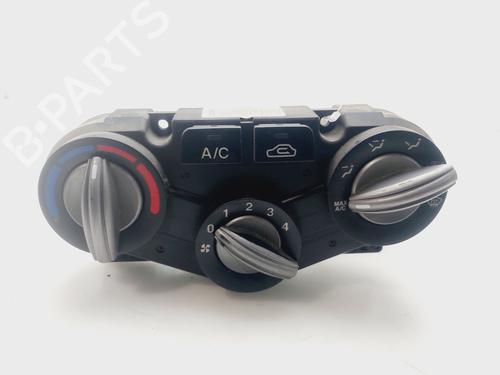 Used Climate control KIA RIO II (JB) 1.4 16V (97 hp) 32000653