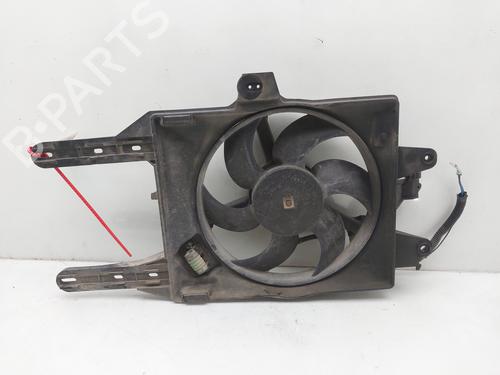 Used Radiator fan FIAT PUNTO (176_) 60 1.2 (176AP, 176AR, 176AQ, 176BB) (60 hp) 16362523