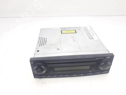 Used Radio SEAT CORDOBA (6L2) 1.4 TDI (80 hp) 10500787