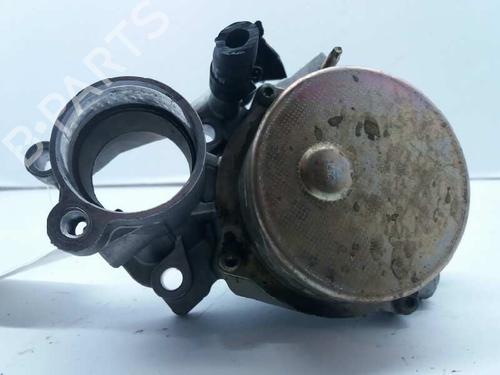 Used Vacuum pump FORD MONDEO III Saloon (B4Y) 2.0 16V TDDi / TDCi (115 hp) 2868880