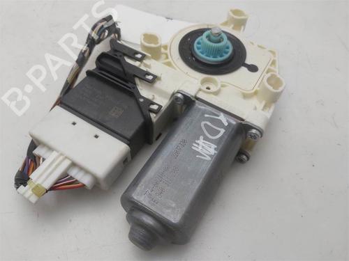 Used Right rear window motor Right rear window motor 38413183 38413183