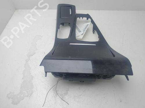 Mittelkonsole BMW 5 (F10) 525 d xDrive (218 hp) 31026727