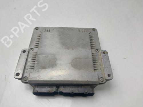Calculateur moteur (ecu) CHRYSLER VOYAGER IV (RG, RS) 2.5 CRD (141 hp) 31842153
