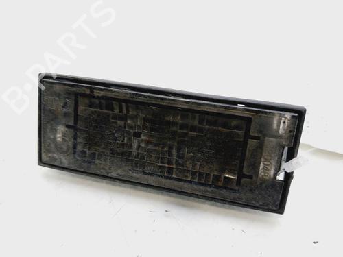 Używane Lampa oświetlenia tablicy rejestracyjnej RENAULT MEGANE II (BM0/1_, CM0/1_) [2001-2012]  30590601