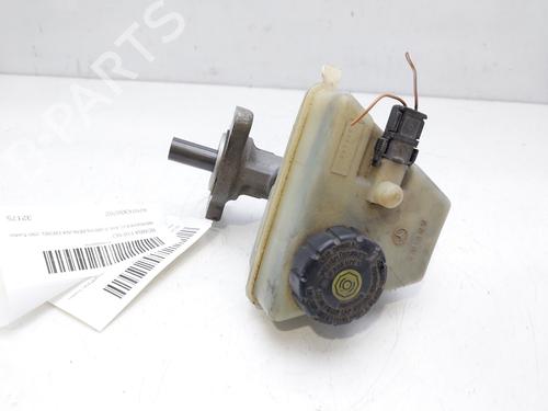 Used Brake master cylinder MERCEDES-BENZ E-CLASS (W210) E 290 Turbo-D (210.017) (129 hp) 16819675