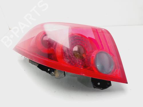 Used Right taillight NISSAN PRIMERA (P12) [2002-2026]  32032336