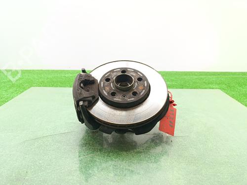 Fusée avant gauche VW POLO IV (9N_, 9A_) 1.4 TDI (80 hp) 28529835