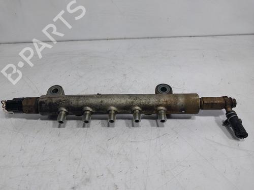 injection-rail-nissan-primera-p12-2002-37438042 main image