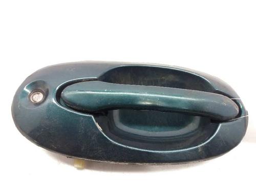 Used Front left exterior door handle KIA CARNIVAL II (GQ) 2.9 CRDi (144 hp) 2891730