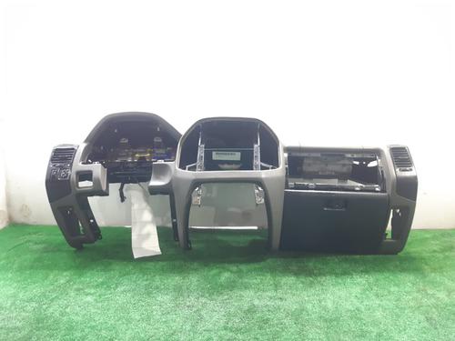 Dashboard MITSUBISHI PAJERO III (V7_W, V6_W) 3.2 Di-D (V68W, V78W ...