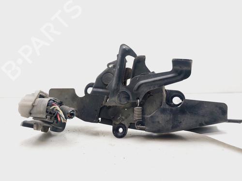 Used Hood lock TOYOTA COROLLA Verso (ZER_, ZZE12_, R1_) 2.2 D-4D (AUR10_, AUR10R) (177 hp) 27486870