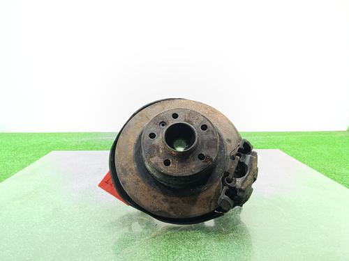 Used Left rear steering knuckle BMW 1 Convertible (E88) 118 d (143 hp) 30511112