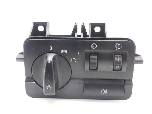 Used Headlight switch BMW 3 (E46) 320 d (136 hp) 18032132