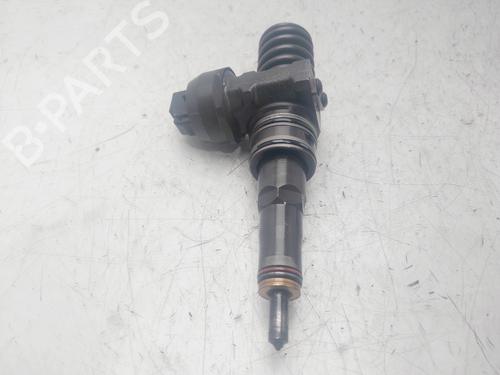 Used Injector SKODA SUPERB I (3U4) 2.0 TDI (140 hp) 29497348