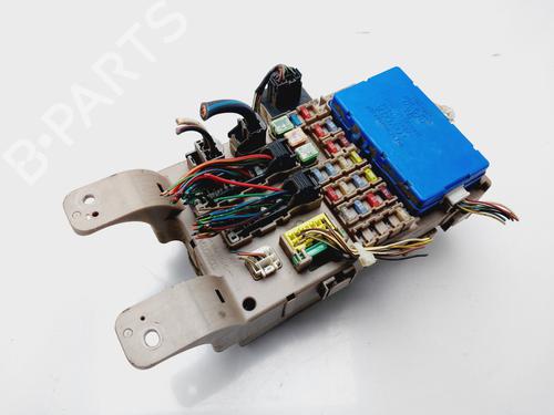 Fuse box TOYOTA COROLLA (_E12_) 1.4 D (NDE120_, NDE120R) | BP31982197E1