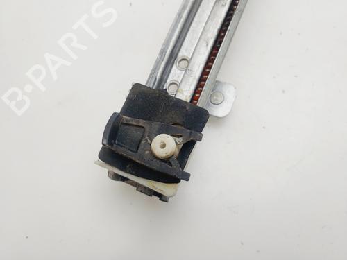 Rudehejsemekanisme venstre bagtil RENAULT LAGUNA II (BG0/1_) 1.6 16V (BG1G, BG1H) | BP30077642C24 