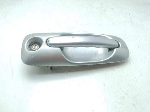 Used Front left exterior door handle CHRYSLER VOYAGER IV (RG, RS) 2.8 CRD (150 hp) 24948913