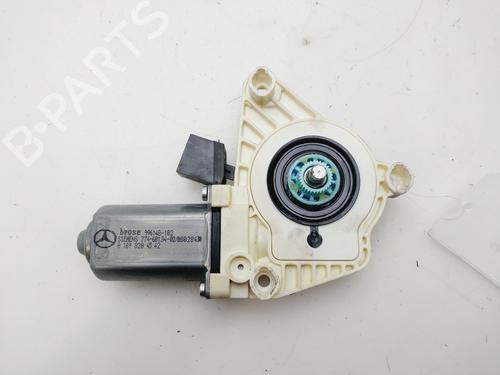 Rudehejsemotor bagstkærm venstre MERCEDES-BENZ A-CLASS (W169) A 180 CDI (169.007, 169.307) (109 hp) 30927250