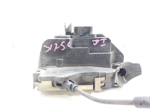 Türschloss links vorne für RENAULT MEGANE II Saloon (LM0/1_) 1.9 dCi (LM0G, LM1G, LM2C) (120 hp) 13636085
