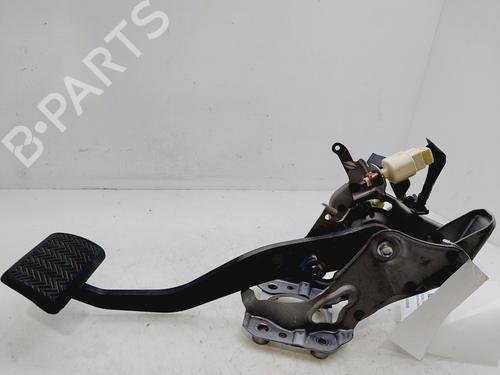 Used Break pedal TOYOTA AURIS (_E18_) 1.8 Hybrid (ZWE186_, ZWE186R) (136 hp) 21538759