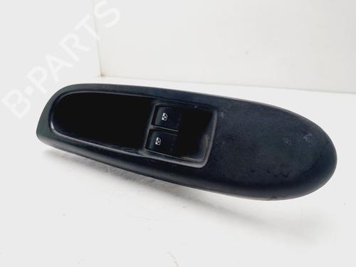Left front window switch RENAULT CLIO II (BB_, CB_) | BP31797920I27