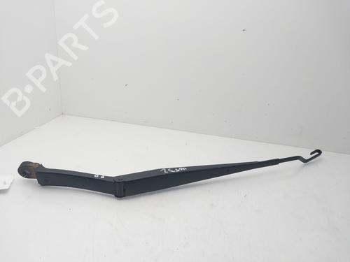 Used Front windshield wiper arm HYUNDAI TUCSON (JM) [2004-2019]  31380194