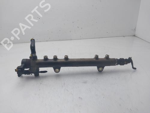 Used Injection rail OPEL CORSA C (X01) 1.3 CDTI (F08, F68) (70 hp) 33042597