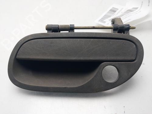 Used Front left exterior door handle Front left exterior door handle VOLVO S40 I (644) 1.9 TD (90 hp) 33673124 33673124