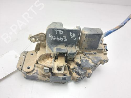 Used Rear right lock KIA SORENTO I (JC) 2.5 CRDi 4WD (140 hp) 32453082