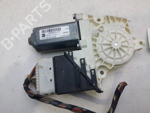 Used Right rear window motor Right rear window motor 39502119 39502119