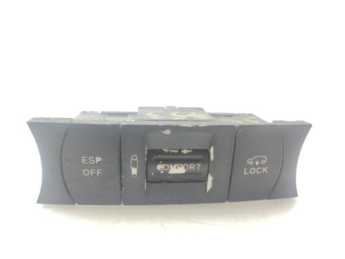 Commutateur VW TOUAREG (7LA, 7L6, 7L7) [2002-2013]  28413676