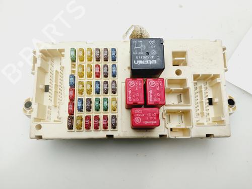Used Fuse box FIAT STILO (192_) 1.4 16V (90 hp) 32411233