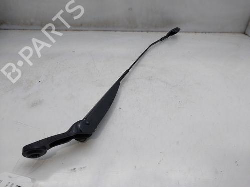 Used Front windshield wiper arm FIAT 500 (312_) 1.2 LPG (312AXA1A) (69 hp) 16643899