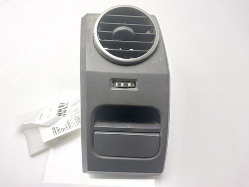 Used Air vent LAND ROVER DISCOVERY III (L319) [2004-2009]  30530038