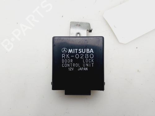 Used Electronic module HONDA CIVIC VI Hatchback (EJ, EK) 1.4 i S (EJ9) (90 hp) 30656863