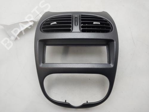 Consola central Consola central PEUGEOT 206 Hatchback (2A/C) 1.4 HDi eco 70 (68 hp) 33930204 33930204