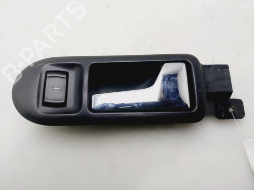 Used Front right interior door handle VW GOLF IV (1J1) [1997-2008]  32679185