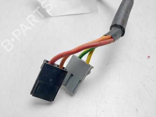Ignition barrel RENAULT TRAFIC II Bus (JL) 2.0 dCi 115 (JL00, JL01, JL0H, JL0M, JL0U) | BP38320975M48 - Image 2