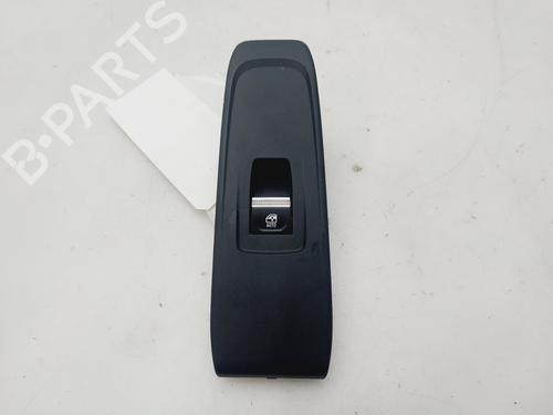 Used Right rear window switch RENAULT AUSTRAL [2022-2025]  31062479