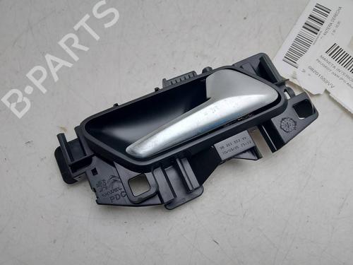 Used Front right interior door handle Front right interior door handle 38723044 38723044