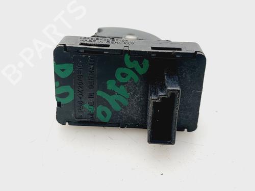 Right front window switch BMW 1 (E87) 118 d | BP26610559I26 